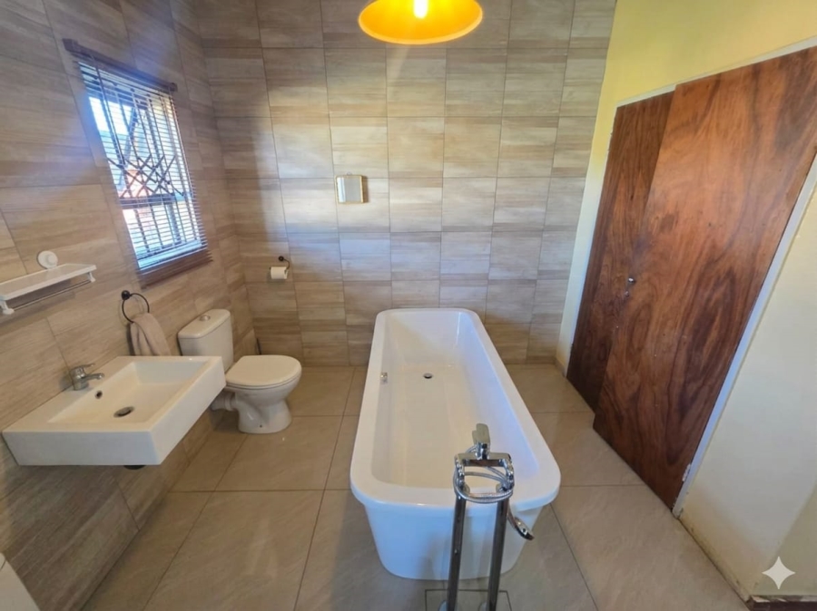 3 Bedroom Property for Sale in Verwoerdpark Northern Cape